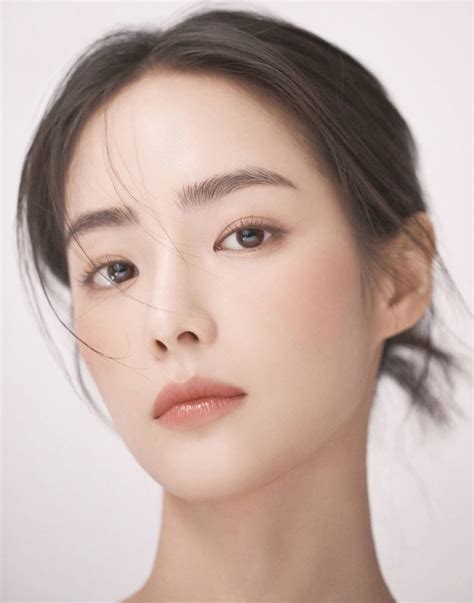 Hong Su Zu (홍수주) .